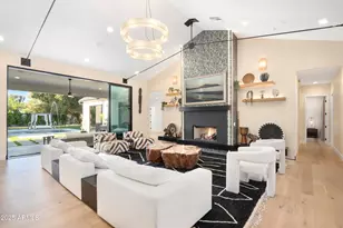 2912 E Pierson St, Phoenix, AZ 85016 - Photo 2