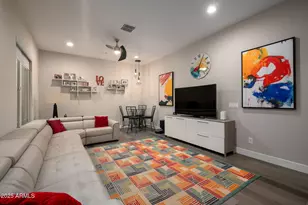 8528 W Fallen Leaf Ln, Peoria, AZ 85383 - Photo 16