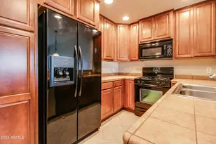 5450 E Deer Valley, Phoenix, AZ 85054 - Photo 1