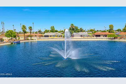 10614 W Emerald Point, Sun City, AZ 85351 - Photo 2