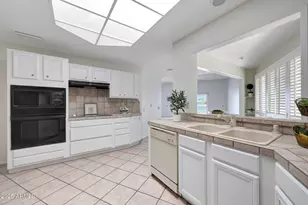 10614 W Emerald Point, Sun City, AZ 85351 - Photo 14