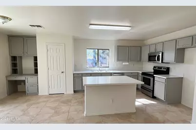 2028 N Wildflower Lane, Casa Grande, AZ 85122 - Photo 4