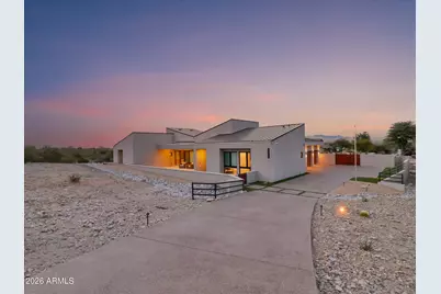 17934 W Estes Way, Goodyear, AZ 85338 - Photo 2