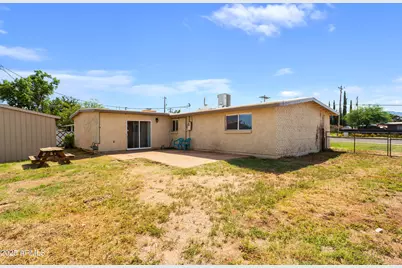 611 S Carmichael Avenue, Sierra Vista, AZ 85635 - Photo 2