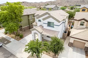 3903 E Branham Ln, Phoenix, AZ 85042 - Photo 4