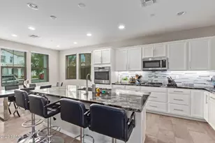 1954 S Follett Way, Gilbert, AZ 85295 - Photo 10