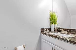 1954 S Follett Way, Gilbert, AZ 85295 - Photo 12