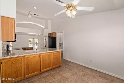22130 N 89th Avenue, Peoria, AZ 85383 - Photo 16