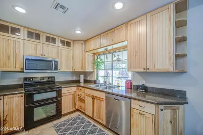 10517 W Earll Drive, Avondale, AZ 85392 - Photo 12