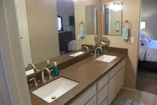 8653 E Royal Palm Rd, Scottsdale, AZ 85258 - Photo 16