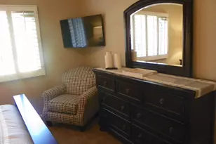 8653 E Royal Palm Rd, Scottsdale, AZ 85258 - Photo 12