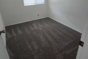 1227 E Lawrence Ln, Phoenix, AZ 85020 - Photo 14