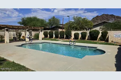 1227 E Lawrence Lane, Phoenix, AZ 85020 - Photo 22