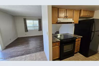 1227 E Lawrence Lane, Phoenix, AZ 85020 - Photo 6