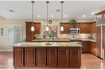 15402 N 45th Place, Phoenix, AZ 85032 - Photo 12