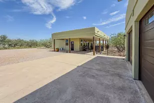 6906 E Alhambra Dr, Sierra Vista, AZ 85650 - Photo 2