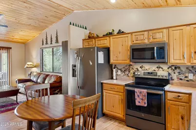 2344 Buffalo Loop N, Overgaard, AZ 85933 - Photo 10