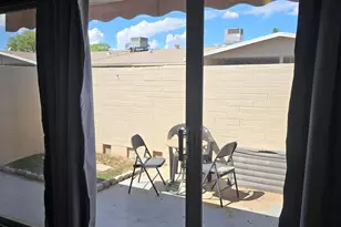 11120 W Desert Butte Dr, Sun City, AZ 85351 - Photo 16