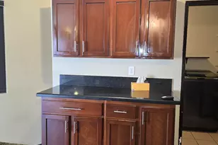 11120 W Desert Butte Dr, Sun City, AZ 85351 - Photo 10