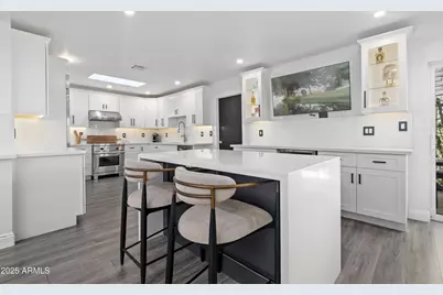 7322 E Sierra Vista Drive, Scottsdale, AZ 85250 - Photo 1