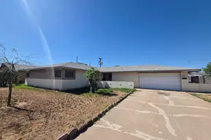 5010 N 60th Dr, Glendale, AZ 85301 - Photo 1