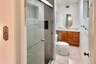 5010 N 60th Dr, Glendale, AZ 85301 - Photo 4