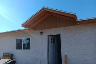 7533 W Sheila Ln, Phoenix, AZ 85033 - Photo 1