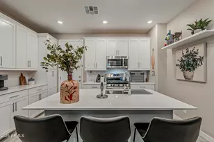 4077 S Sabrina Dr, Chandler, AZ 85248 - Photo 2