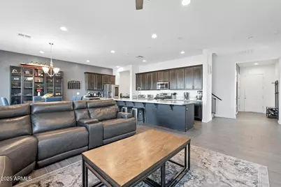 7236 W Phelps Road, Peoria, AZ 85382 - Photo 10