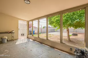 3527 W Almeria Rd, Phoenix, AZ 85009 - Photo 28