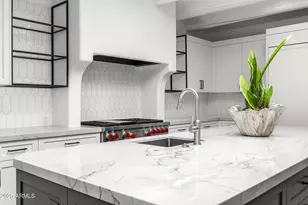 5838 E Berneil Ln, Paradise Valley, AZ 85253 - Photo 8