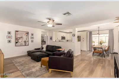 11590 W Mountain View Road, Youngtown, AZ 85363 - Photo 8