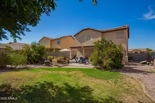 16039 W Acapulco Ln, Surprise, AZ 85379 - Photo 34