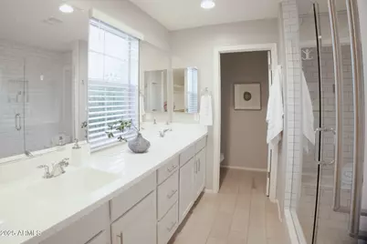 739 E Calavar Road, Phoenix, AZ 85022 - Photo 10