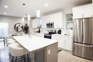 739 E Calavar Rd, Phoenix, AZ 85022 - Photo 4