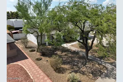10610 N 35th Street, Phoenix, AZ 85028 - Photo 1