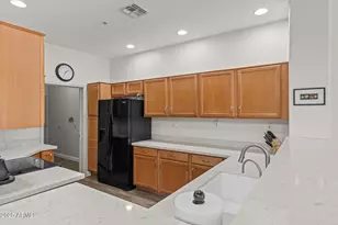 7445 E Eagle Crest Dr, Mesa, AZ 85207 - Photo 10