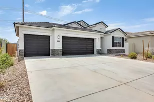10333 W Sonrisas St, Tolleson, AZ 85353 - Photo 6