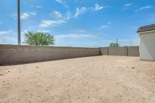 10333 W Sonrisas St, Tolleson, AZ 85353 - Photo 36