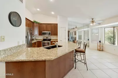 24420 S Boxwood Drive, Sun Lakes, AZ 85248 - Photo 2