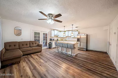 4233 N 68th Avenue, Phoenix, AZ 85033 - Photo 1