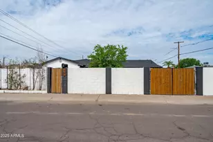 1702 W Indian School Rd, Phoenix, AZ 85015 - Photo 36