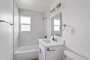 1702 W Indian School Rd, Phoenix, AZ 85015 - Photo 32