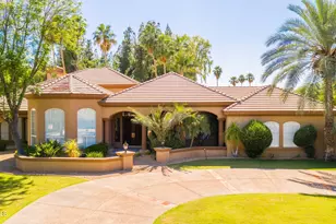 8302 N Canta Redondo Dr, Paradise Valley, AZ 85253 - Photo 1