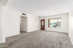 9732 W Newport Dr, Sun City, AZ 85351 - Photo 8