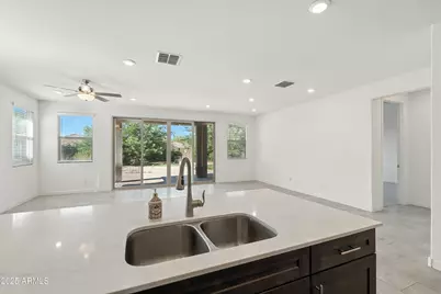 2816 W Pollack Street, Phoenix, AZ 85041 - Photo 8