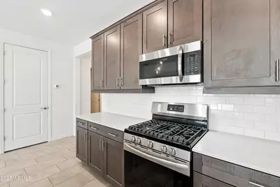 2816 W Pollack Street, Phoenix, AZ 85041 - Photo 10