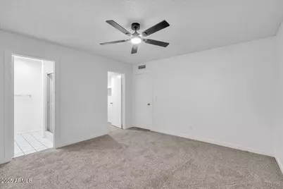 9626 N 35th Lane, Phoenix, AZ 85051 - Photo 16