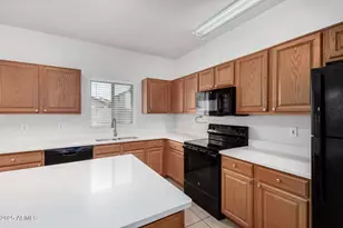 17232 W Maui Ln, Surprise, AZ 85388 - Photo 16