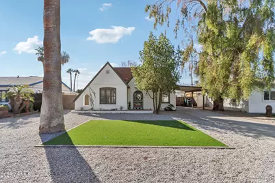 2209 E Weldon Avenue, Phoenix, AZ 85016 - Photo 1